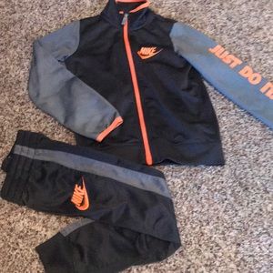 Nike Outfit 5t